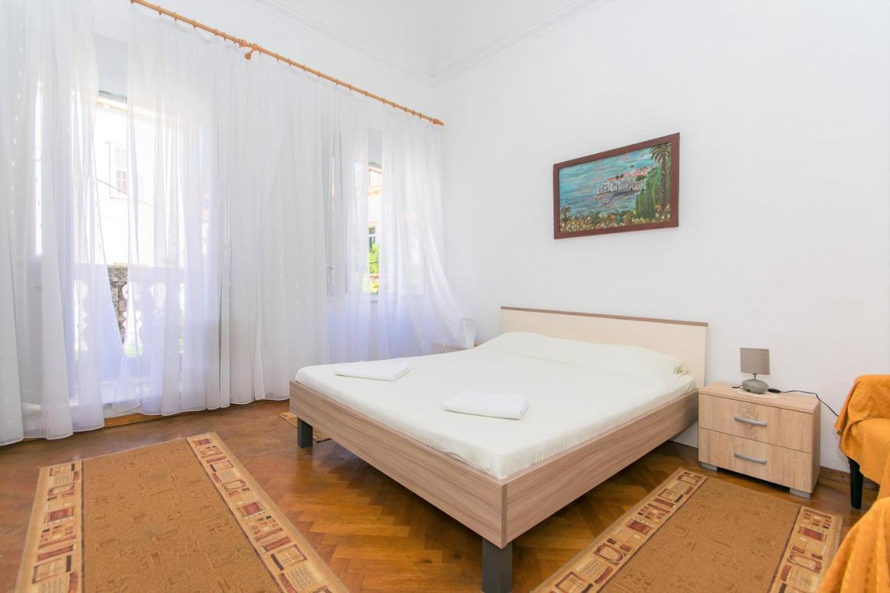 Veranda 3*